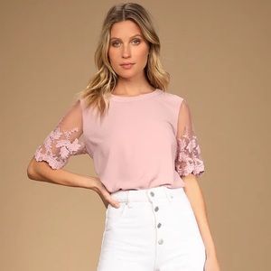 Lulu’s Lisa Marie Mauve Pink Embroidered Top